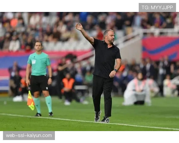 弗里克赛前质疑马竞主场草皮高度，欧足联代表确认符合规定